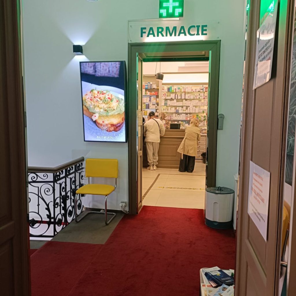 Reteaua-Digitala-Indoor-DOOH-FARMACIILE-URGENT-4